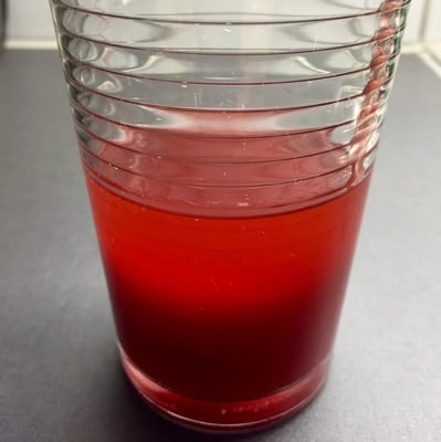 Början på en Frozen strawberry daquiri, giftiga drinkar