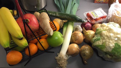 Frukt och grönsaker. Fick mat levererad ända hem till dörren.